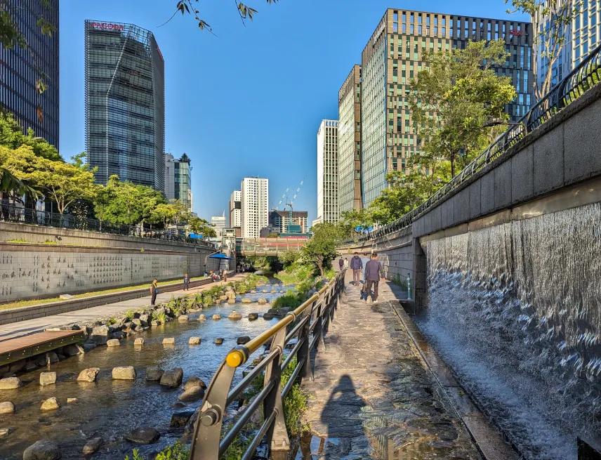 Picture of Cheonggyecheon Seoul