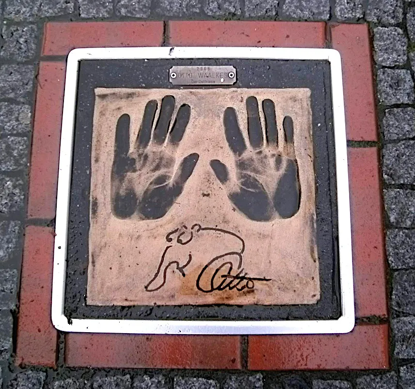 Picture of Otto's handprints in Emden