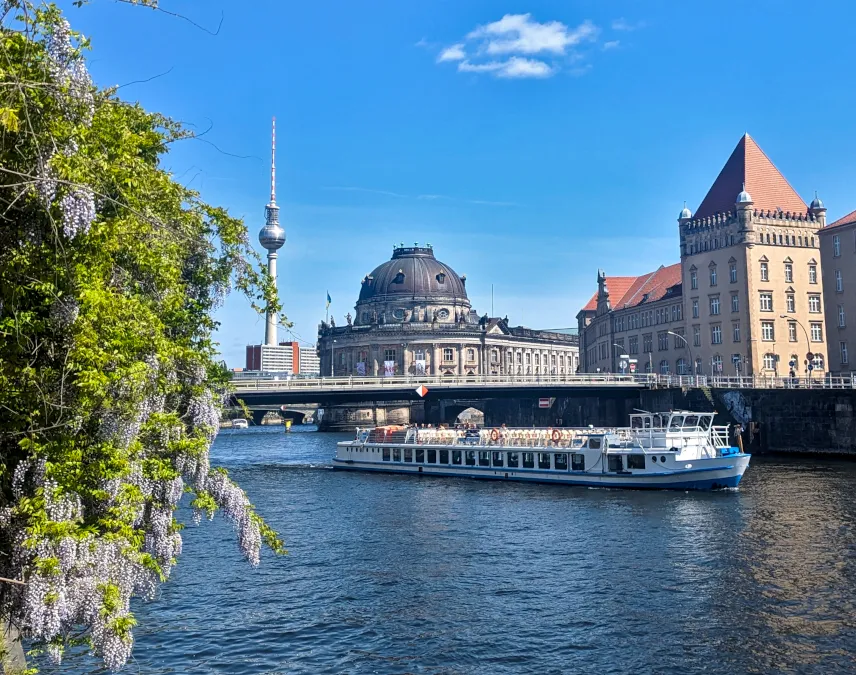 Picture of Boat on the Spree River