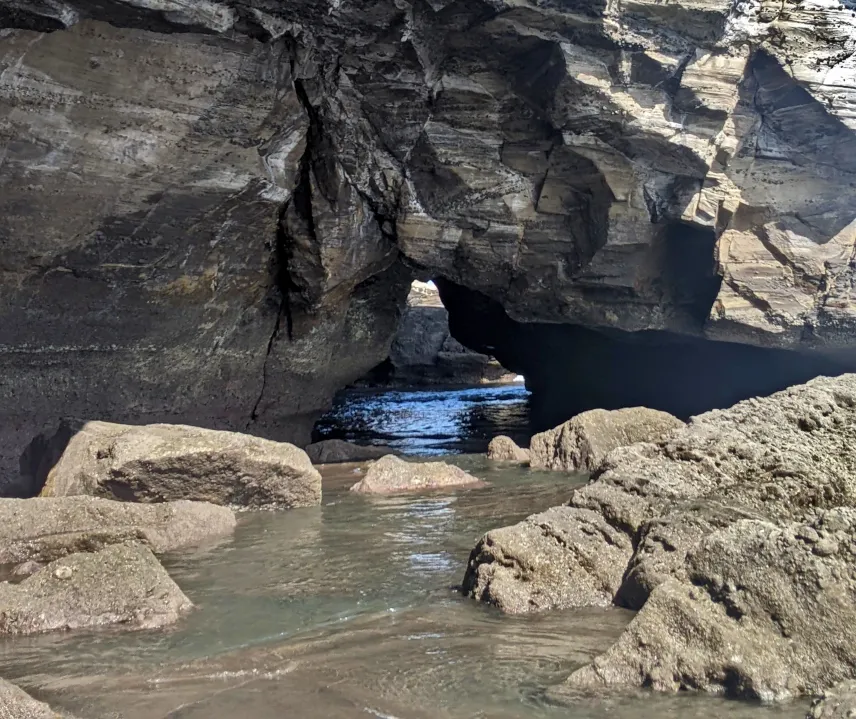 Picture of El Tunco Beach Caves