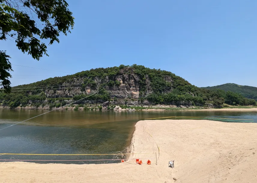 Picture of Buyongdae Cliff