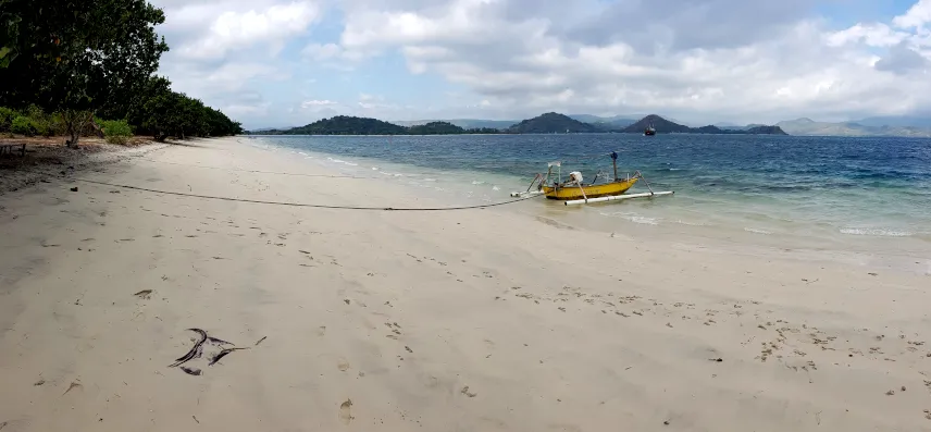 Picture of Gili Layar beach