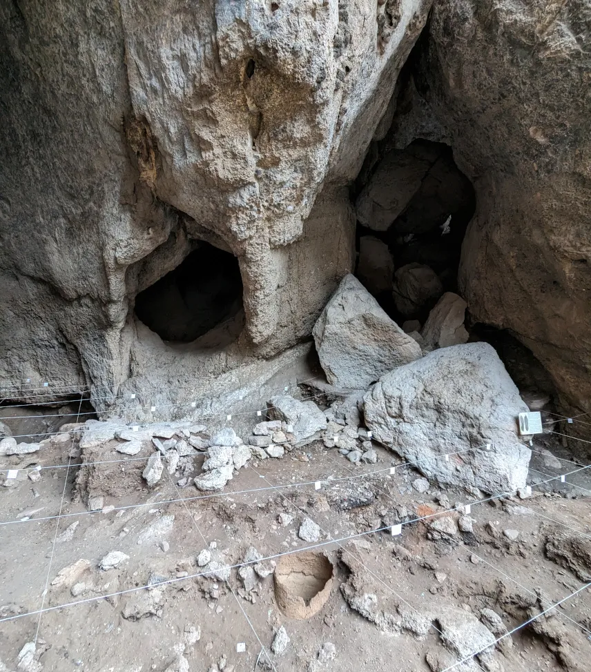 Picture of Archaeological findings at Birds Cave