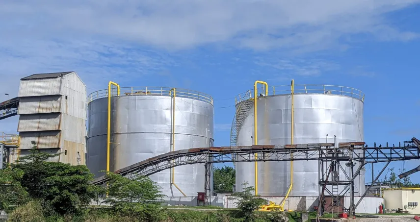 Picture of a sugar factory in Orange Walk