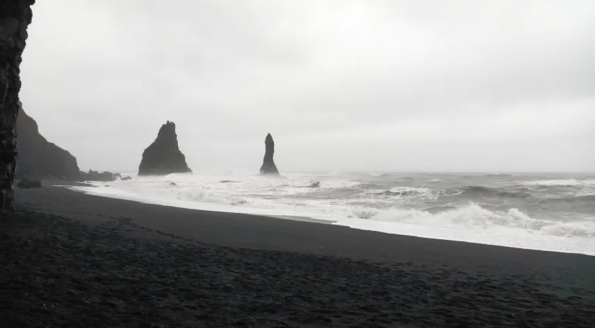 Picture of black sand at Reynisfjara beach