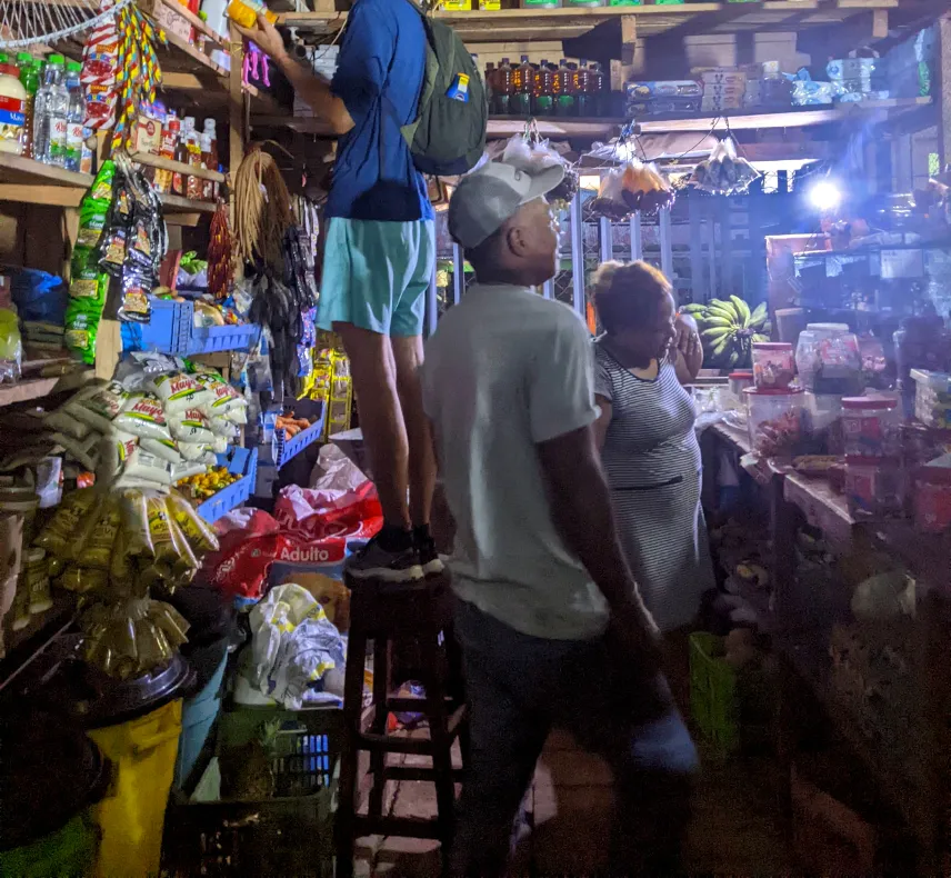 Picture of Shopping in Pearl Lagoon