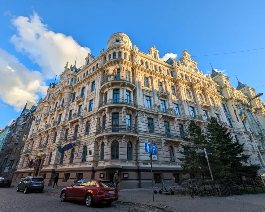 Picture of Art Nouveau at Albert Street