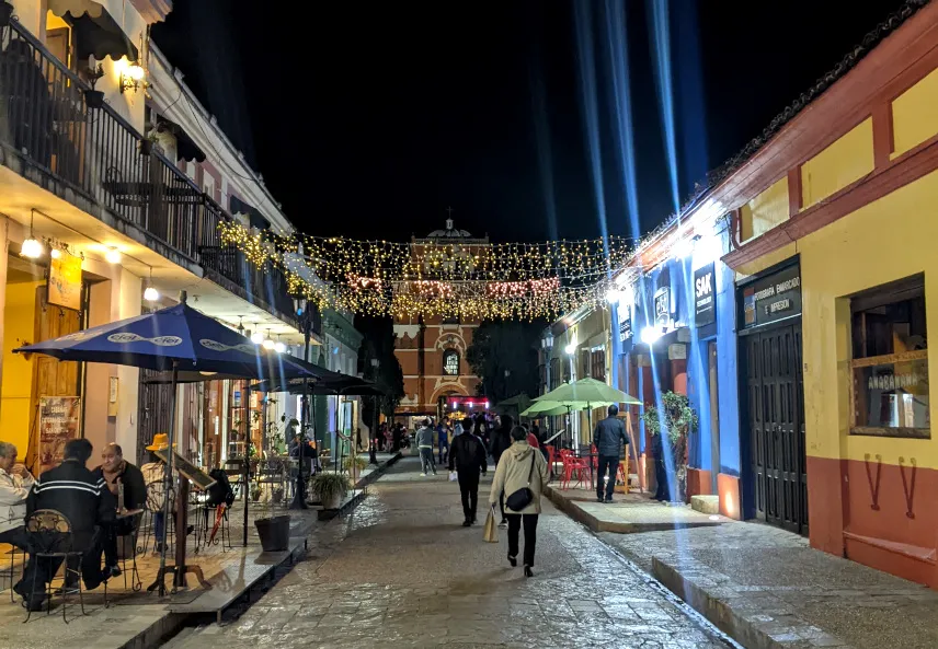 Picture of Avenida Miguel Hidalgo